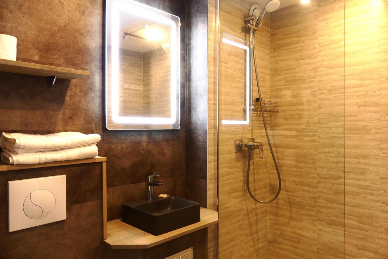 Contact Hotel Le Provencal Bordeaux Lac Buitenkant foto